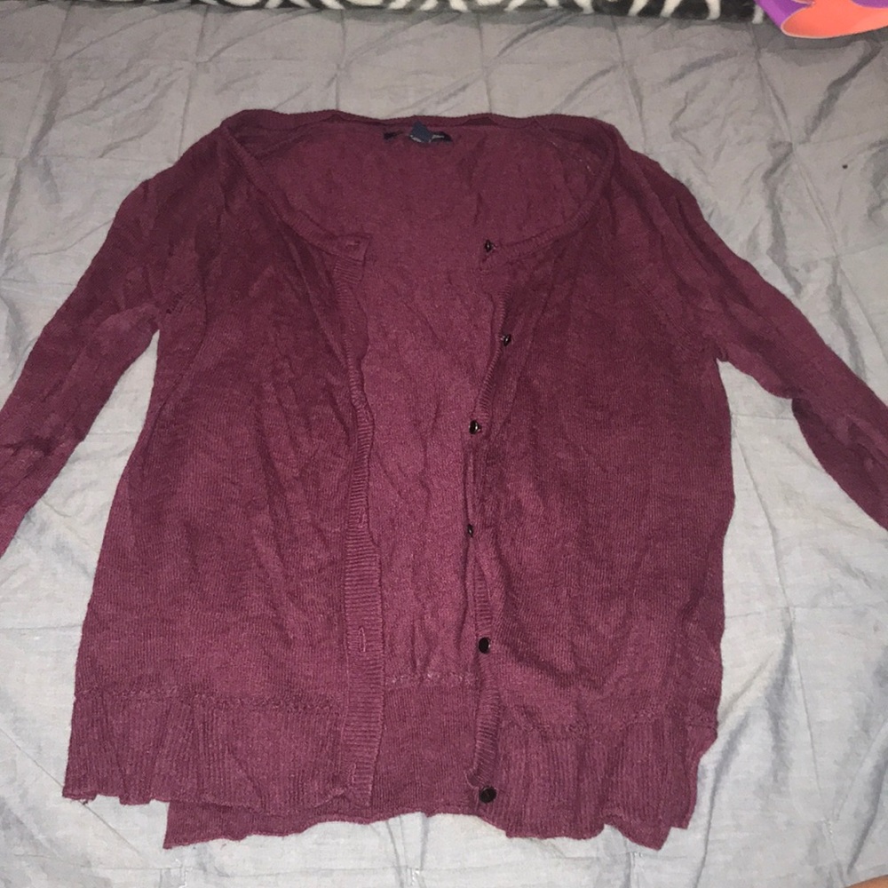 American Eagle Cardigan/sweater